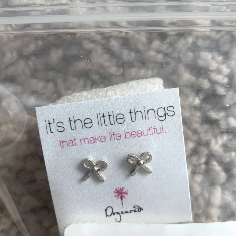 Dogeared bow earrings